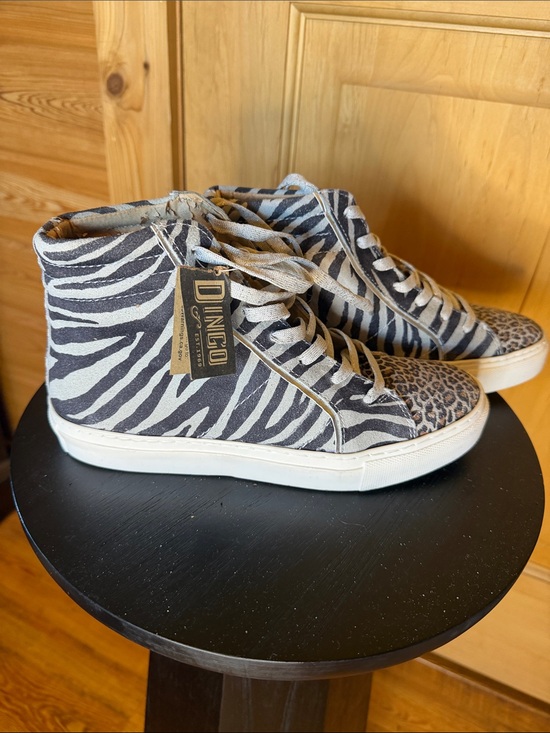dingo Shoes - Dingo Women Black & White Zebra-Print High-Top Sneakers with Leopard Toe Accent